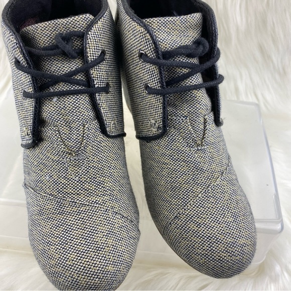 TOMS WEDGE LACEUP BOOTIES SIZE 8 WOMAN - Picture 7 of 10